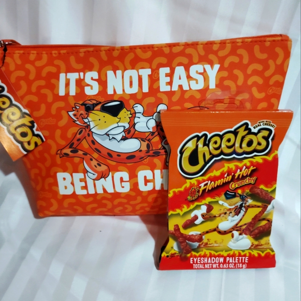 Cheetos palette bag set
